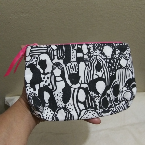 Ipsy Cosmetic Bag - Picture 14 of 16